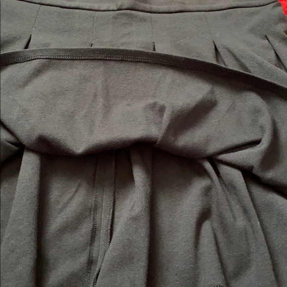 American Eagle Black Mini Skirt 🦅 - Picture 4 of 5